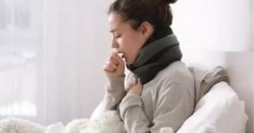 السعال أثناء النوم قد يشير إلى قصور القلب المبكر.. طبيب يحذر