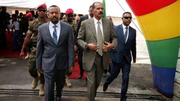 تصعيد بين إثيوبيا وإريتريا حول ميناء عصب يهدد بأزمة عسكرية جديدة تصعيد بين إثيوبيا وإريتريا حول ميناء عصب يهدد بأزمة عسكرية جديدة