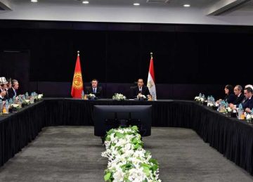 مائدة مستديرة اقتصادية مشتركة بحضور مدبولي ورئيس الجمهورية القيرغيزية ووزراء ورجال أعمال