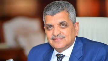 أسامة ربيع: قناة السويس هي الخيار الأفضل بعد عودة الهدوء للبحر الأحمر أسامة ربيع: قناة السويس هي الخيار الأفضل بعد عودة الهدوء للبحر الأحمر