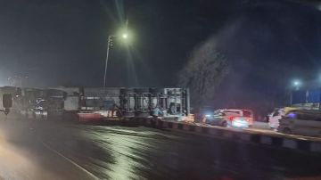 انقلاب تريلا على الطريق الزراعي في المنوفية انقلاب تريلا على الطريق الزراعي في المنوفية