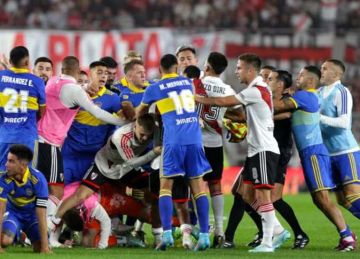 بوكا جونيورز يهزم ريفر بليت ويحسم السوبر كلاسيكو