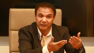 تعليق مثير للجدل من أحمد الطيب بشأن الهجوم على حسام حسن تعليق مثير للجدل من أحمد الطيب بشأن الهجوم على حسام حسن