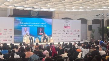 تغطية المسرح المكشوف .. مفاجأة مهرجان القاهرة السينمائي لجمهوره تغطية المسرح المكشوف .. مفاجأة مهرجان القاهرة السينمائي لجمهوره