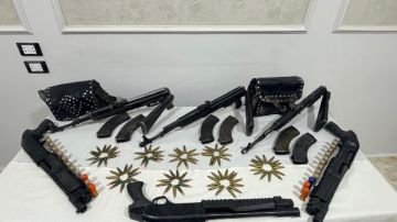 مقـ.تل 3 عناصر وإصابة ضابط شرطة.. الداخلية تعلن القضاء على تشكيل عصابي خطر بسوهاج مقـ.تل 3 عناصر وإصابة ضابط شرطة.. الداخلية تعلن القضاء على تشكيل عصابي خطر بسوهاج