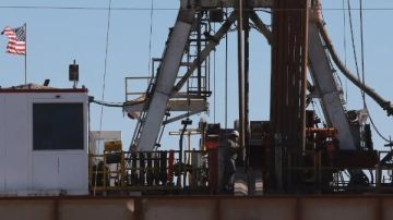 وزارة الطاقة: أميركا تمنح عقودا لشراء مليون برميل نفط للاحتياطي الاستراتيجي وزارة الطاقة: أميركا تمنح عقودا لشراء مليون برميل نفط للاحتياطي الاستراتيجي