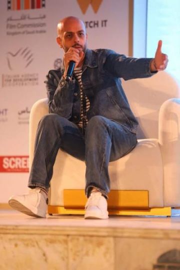 أحمد مراد: أبدأ تصوير الجزء الثالث من الفيل الأزرق الشهر المقبل.. ولا أسير على خط نجيب محفوظ أحمد مراد: أبدأ تصوير الجزء الثالث من الفيل الأزرق الشهر المقبل.. ولا أسير على خط نجيب محفوظ