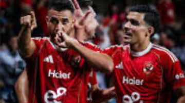 الكشف عن هوية طاقم تحكيم نهائي السوبر بين الأهلي والزمالك الكشف عن هوية طاقم تحكيم نهائي السوبر بين الأهلي والزمالك