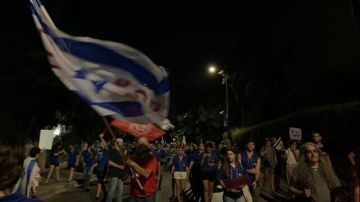 المجتمع العربي في إسرائيل يتظاهر أمام مكتب نتنياهو ضد جرائم القـ.ـتل