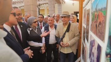 برعاية رئيس مجلس الوزراء.. افتتاح معرض صور بمهرجان قنا للفنون التراثية بمعبد دندرة برعاية رئيس مجلس الوزراء.. افتتاح معرض صور بمهرجان قنا للفنون التراثية بمعبد دندرة
