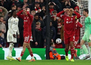 ليفربول يقترب من تمديد عقد نجم الفريق