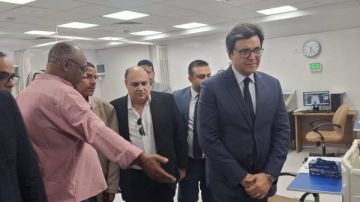 وزير الثقافة يوجه بصرف تعويضات مالية عاجلة لضحايا حادث طريق إسنا من أبناء أسوان وزير الثقافة يوجه بصرف تعويضات مالية عاجلة لضحايا حادث طريق إسنا من أبناء أسوان