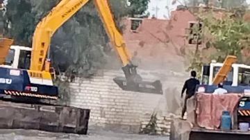 إزالة التعديات.. بدء تنفيذ المشروع القومي لضبط النيل بفرع رشيد