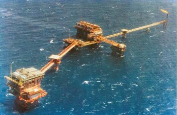 بأكبر حقل بترول في قلب سيناء.. مصر تمدد اتفاقية حتى عام 2040 بأكبر حقل بترول في قلب سيناء.. مصر تمدد اتفاقية حتى عام 2040