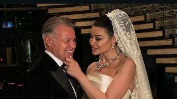 فيفي عبده تهنئ أروى جودة بالزواج.. والأخيرة ترد: كانت نقصاكي