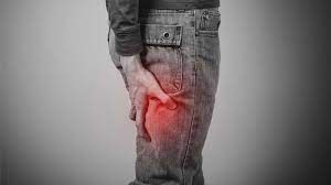 كل ما لا تعرفه عن عرق النساء.. أسبابه وأعراضه وطرق الوقاية والعلاج كل ما لا تعرفه عن عرق النساء.. أسبابه وأعراضه وطرق الوقاية والعلاج