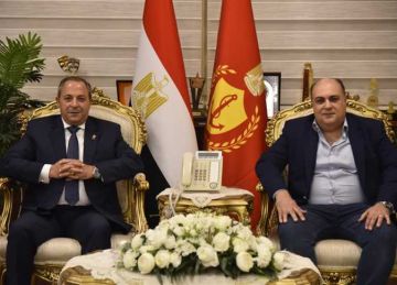 محافظ بورسعيد يبحث مع مساعد وزير الثقافة آليات تطوير وتكثيف الأنشطة الثقافية