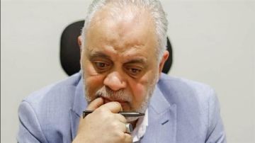  محدش يتدخل في شغلنا .. أشرف زكي يرفض ما يتداول عن محاذير الدراما