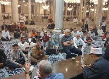 المجالس الإفتائية تعقد لقاءاتها للرد على أسئلة المواطنين بمختلف محافظات الجمهورية المجالس الإفتائية تعقد لقاءاتها للرد على أسئلة المواطنين بمختلف محافظات الجمهورية