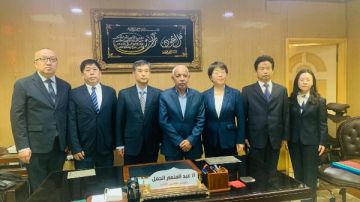 توفر تعليم أكاديمي قوي .. وفد عمال بلدية بكين يزور المؤسسة الاجتماعية العمالية