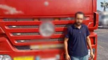 عرض حياة المواطنين للخطر.. سائق سيارة نقل بدمياط يواجه السجن المشدد بالقانون