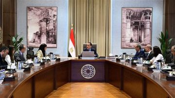 مدبولي يناقش تعزيز الشركات الناشئة وتطوير الاقتصاد الرقمي مع اللجنة الاستشارية