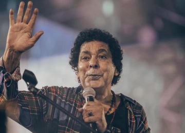 التحفظ على لودر تعدى على أرض بجوار فيلا محمد منير بأسوان التحفظ على لودر تعدى على أرض بجوار فيلا محمد منير بأسوان