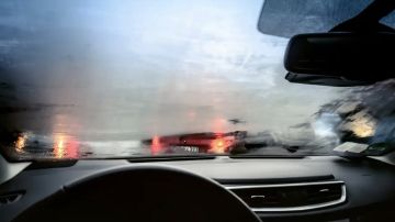 بعد منتصف الليل.. الأرصاد تحذر من ظاهرة جوية تغطي الطرق السريعة حتى القاهرة