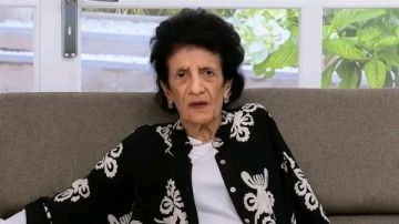 بيونة.. وفاة الفنانة الجزائرية باية بوزار بعد معاناة مع المرض