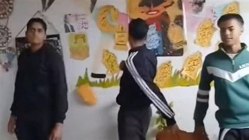 تربوي يطالب بتحويل الطلاب المعتدين على معلمة الإسكندرية لنظام المنازل تربوي يطالب بتحويل الطلاب المعتدين على معلمة الإسكندرية لنظام المنازل