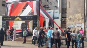 حضور كثيف للناخبين على لجنة المعهد الفني الصناعي بشارع الصحافة