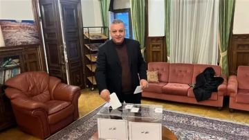 مشاركة فاعلة في اليوم الأخير للانتخابات داخل سفارة مصر في ستوكهولم