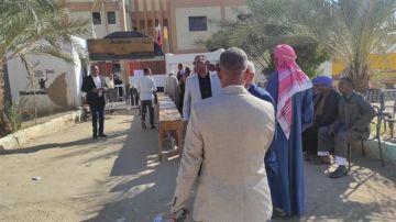 انتخابات النواب 2025.. توافد الناخبين على لجان الاقتراع في قنا