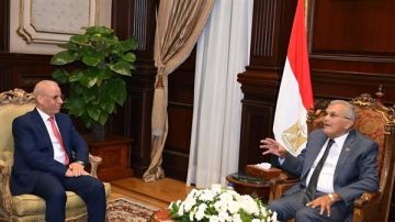 رئيس مجلس الشيوخ يشيد بعمق العلاقات التاريخية بين مصر والعراق رئيس مجلس الشيوخ يشيد بعمق العلاقات التاريخية بين مصر والعراق