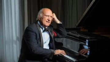 متوقع خروجه من المستشفى غدا.. آخر تطورات الحالة الصحية لعمر خيرت