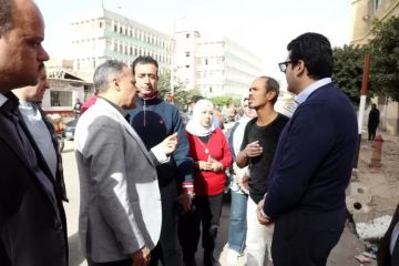 محافظ الشرقية يتابع سير العمل بمركز معلومات الشبكات والمنشآت الصحية