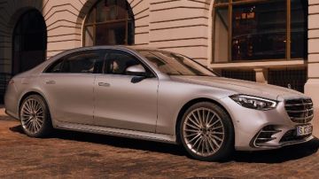 مواصفات مرسيدس S-Class 2025 وسعرها في السعودية