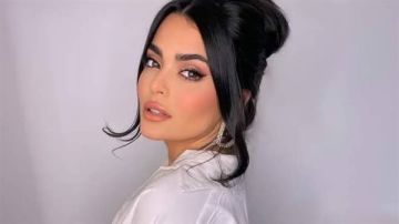 أول رد من الفنانة أسماء جلال عن شائعات علاقتها بعائلتها