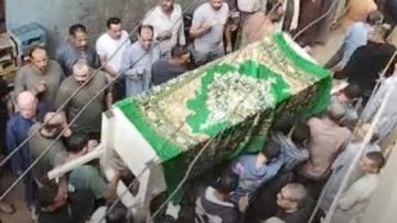 تشييع جثماني ام وابنتها في المنوفية.. صور