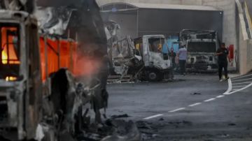 قرية كاملة تتحول إلى رماد.. المستوطنون يواصلون إحراق الضفة الغربية