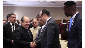 وزير قطاع الأعمال: التعاون مع الجزائر والدول الأفريقية لبناء صناعة دوائية رائدة