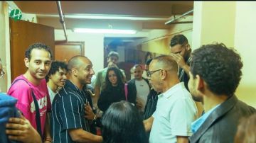 عمرو وهبة يحتفل بنجاح عرض القضية اللي هي ويعلن مد حفلات المسرحية لثلاثة أيام إضافية عمرو وهبة يحتفل بنجاح عرض القضية اللي هي ويعلن مد حفلات المسرحية لثلاثة أيام إضافية