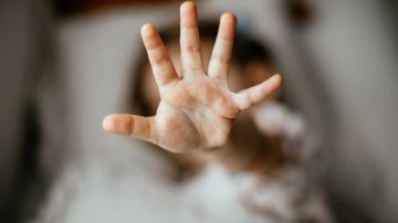 عمو الوحش.. محامي ضحايا سيدز الدولية يكشف كواليس مؤلمة عن الواقعة