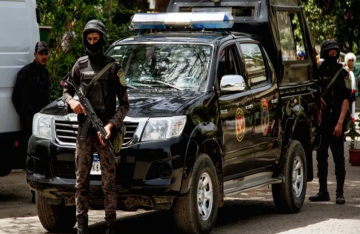 مصر.. مقتل تاجري مخدرات وأسلحة في اشتباكات مع الشرطة وضبط كميات ضخمة مصر.. مقتل تاجري مخدرات وأسلحة في اشتباكات مع الشرطة وضبط كميات ضخمة