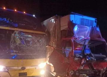 مصرع شخص وإصابة 14 آخرين في حادث تصادم على طريق الجلالة الزعفرانة بالسويس