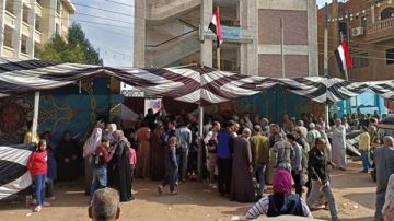 انتخابات مجلس النواب.. لجان المحلة تشهد إقبالا كثيفا للناخبين للإدلاء بأصواتهم