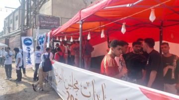 تكدس الناخبين بلجنة مدرسة شركة السكر بالحوامدية على صناديق اقتراع النواب