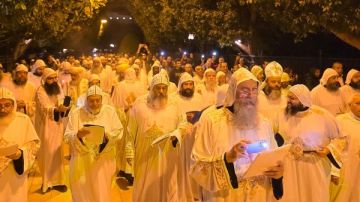 عيد تكريس كنيسة العذراء الأثرية بجبل قسقام بيد السيد المسيح وتلاميذه.. صور عيد تكريس كنيسة العذراء الأثرية بجبل قسقام بيد السيد المسيح وتلاميذه.. صور