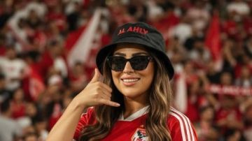 كالعادة في الجزيرة.. ايتن عامر تحتفل بفوز الأهلي بكأس السوبر