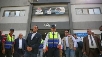 وزير قطاع الأعمال العام يتفقد تجارب التشغيل بمصنع سيارات الركوب بشركة النصر وزير قطاع الأعمال العام يتفقد تجارب التشغيل بمصنع سيارات الركوب بشركة النصر